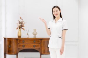笑顔の医師
