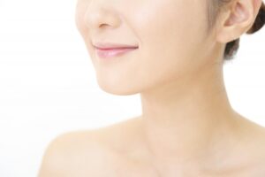 笑顔の女性