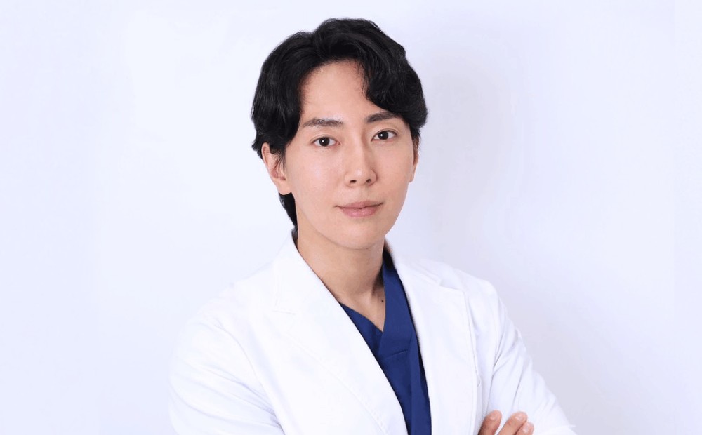 豊富な施術経験から繊細なデザインと美的センスのある専門医が在籍